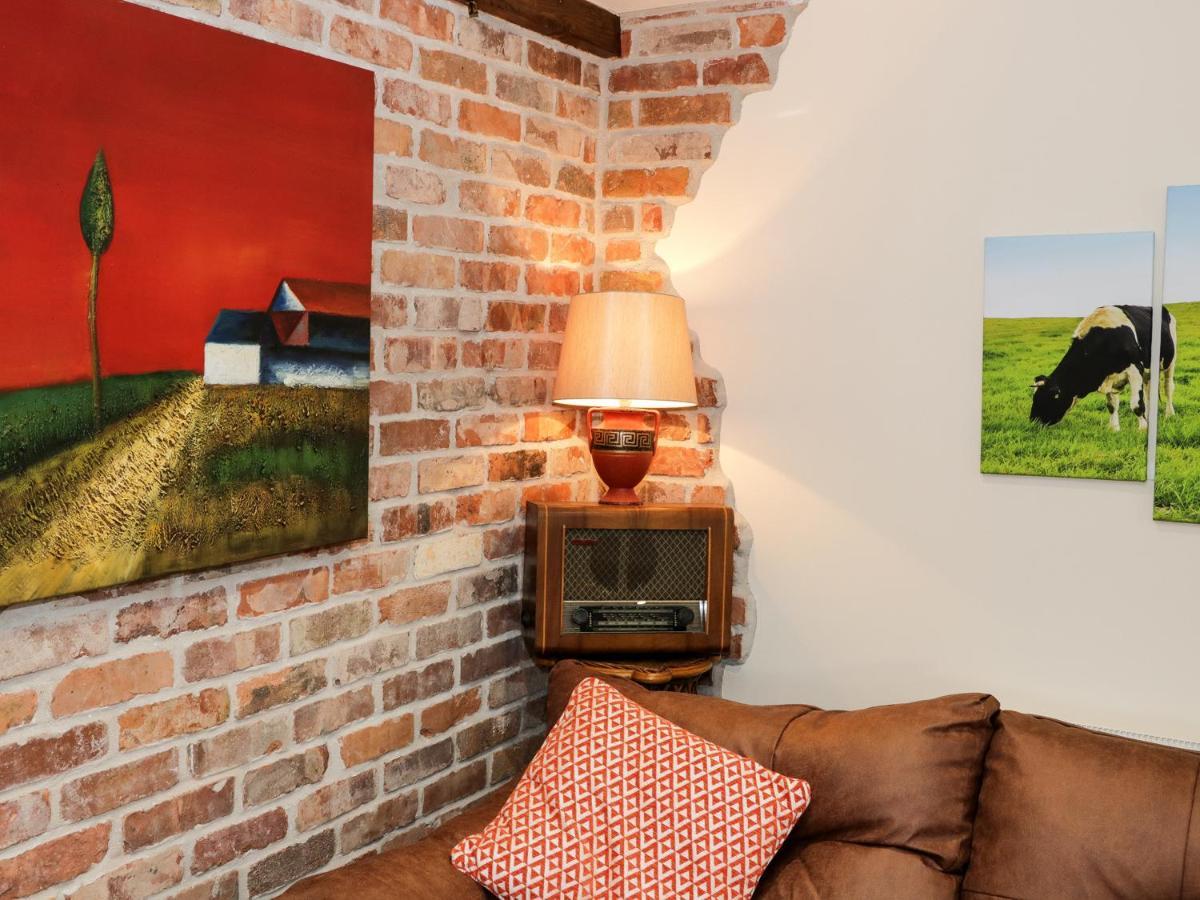 Ffynnonlwyd Cottage Llangynin Exteriér fotografie